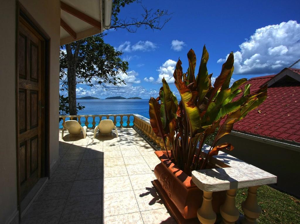 Patatran Village Hotel La Digue Exterior photo